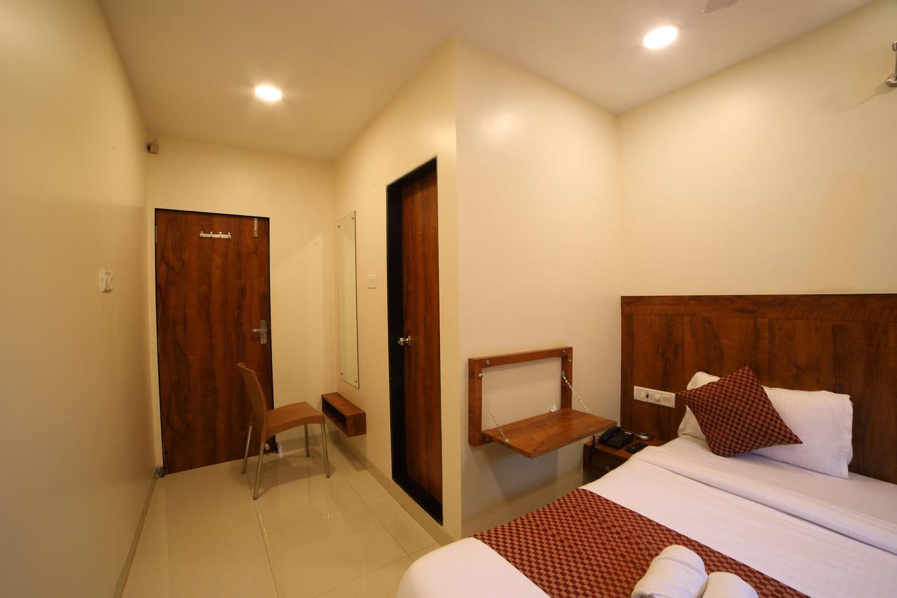 Oyo 8757 Prakash Inn Mumbai Exterior foto